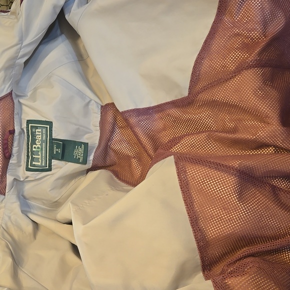 L.L. Bean Deep Pink Gortex Hooded Rain Coat - Picture 7 of 10